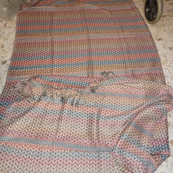 Table Runner About 29" x 74" Herringbone Pattern - Picture 1 of 4